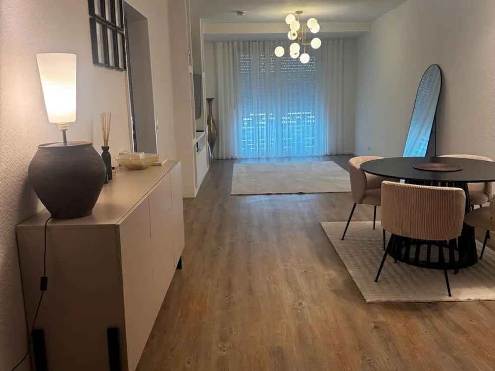Nachmieter gesucht, moderne teilmöblierte Neubauwohnung