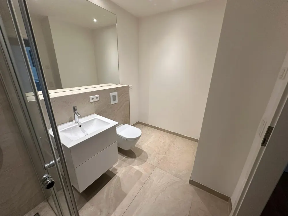 1,5 Zimmer Wohnung Neubau - Tiefgarage/Terrasse/Fußbodenheizung