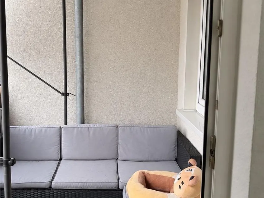 Helle 2-Zimmer-Wohnung mit Balkon in top Lage, ab 01.10./15.10.