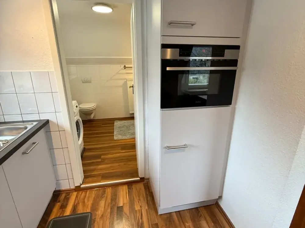 Frisch renovierte Wohnung für ein Paar, komplett möbliert und direkt bezugsfertig