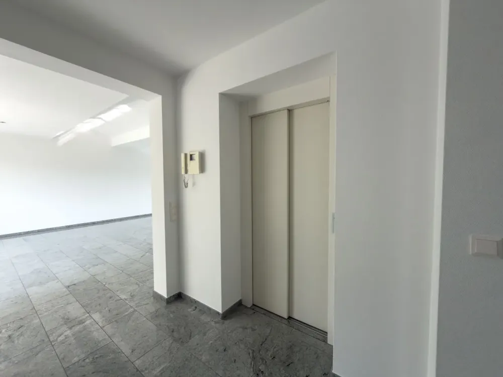 Penthouse in Opladen: 113 m² mit Weitblick, Aufzug & Garage