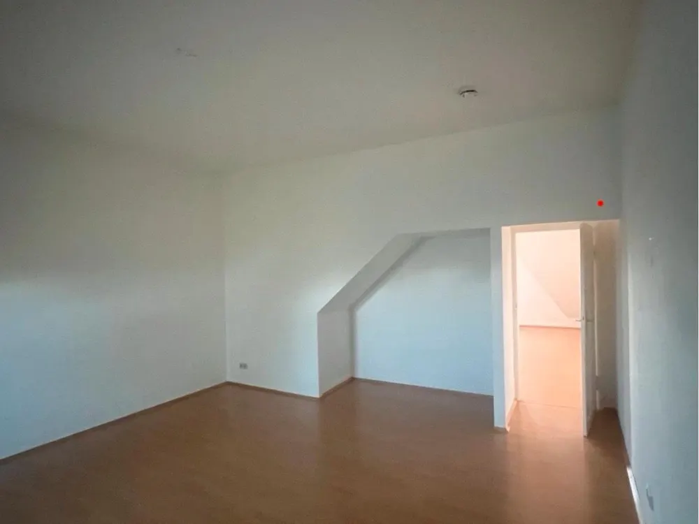 Helle 2-Zimmer-Wohnung/Altbau Charme