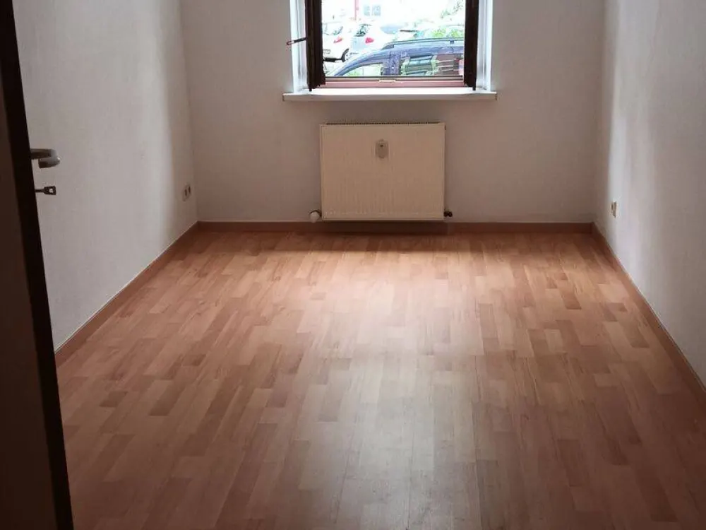 Helle 3-Zimmer-Wohnung mit Balkon in ruhiger Lage, nahe Plagwitz