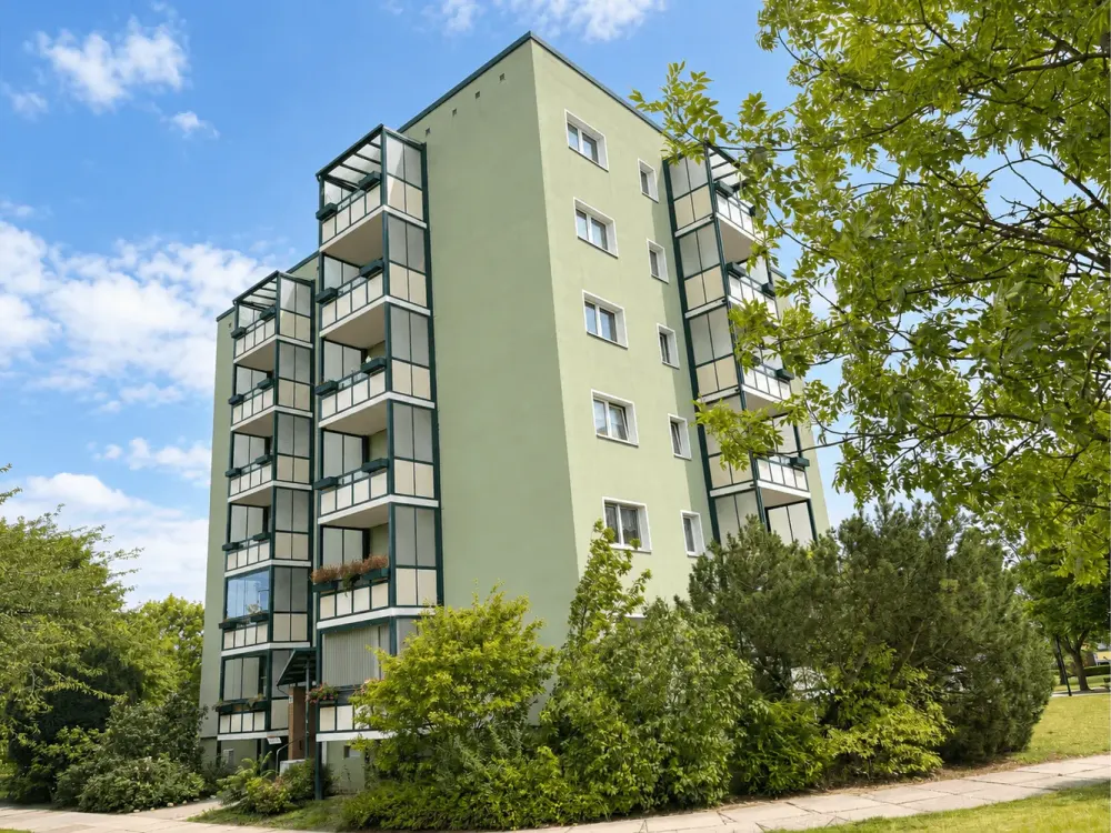 Hochwertig sanierte 1,5-Zimmer-Wohnung mit exklusiver Einbauküche & Balkon