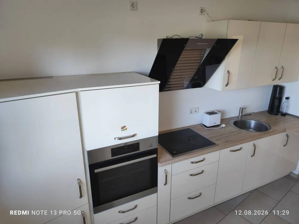 Freshly Renovated Barrier-Free Ground Floor Apartment with Terrace and Garden