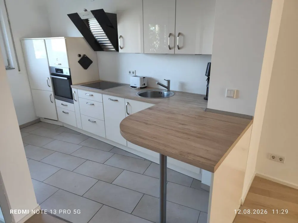 Freshly Renovated Barrier-Free Ground Floor Apartment with Terrace and Garden