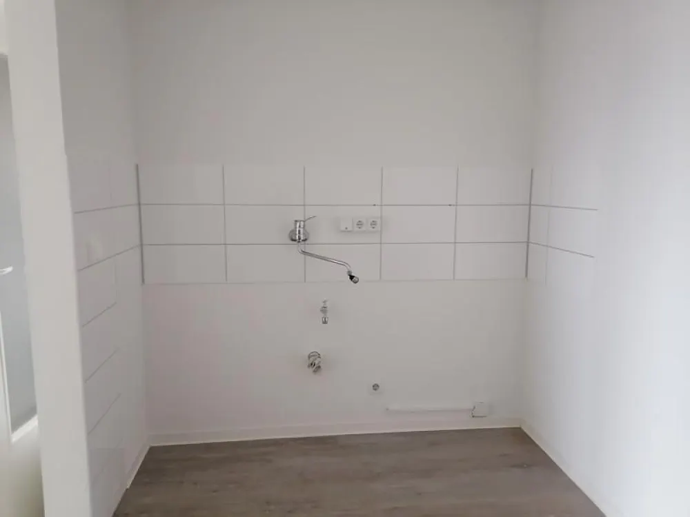 Comfortable Living in this Practical 2-Room Apartment with Balcony and Open Kitchen