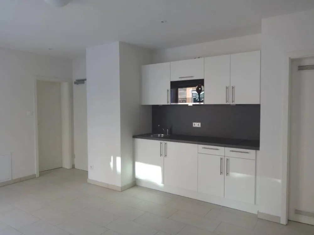 ** NÜRNBERG NÄHE FH ** tolles Apartment mit Balkon, Einbauküche im DG