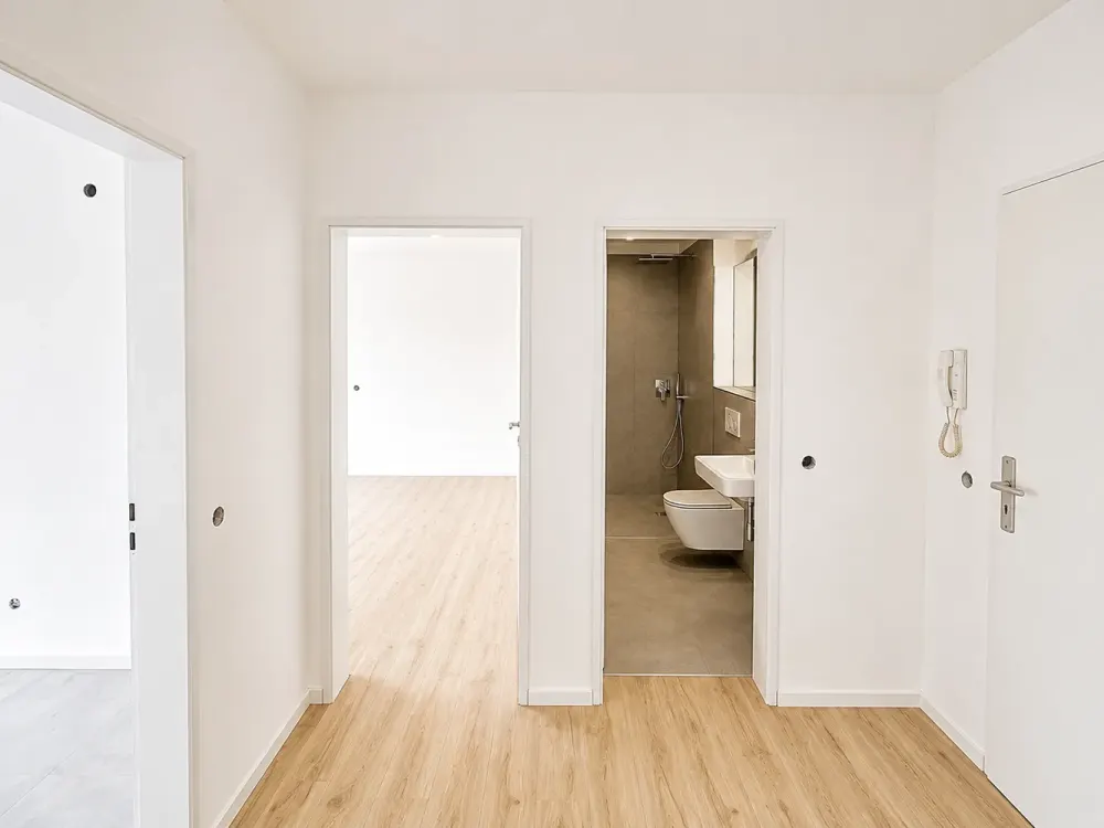Top moderne Sonnenwohnung mit Loggia, Stellplatz, Küche! Erstbezug nach Modernisierung!