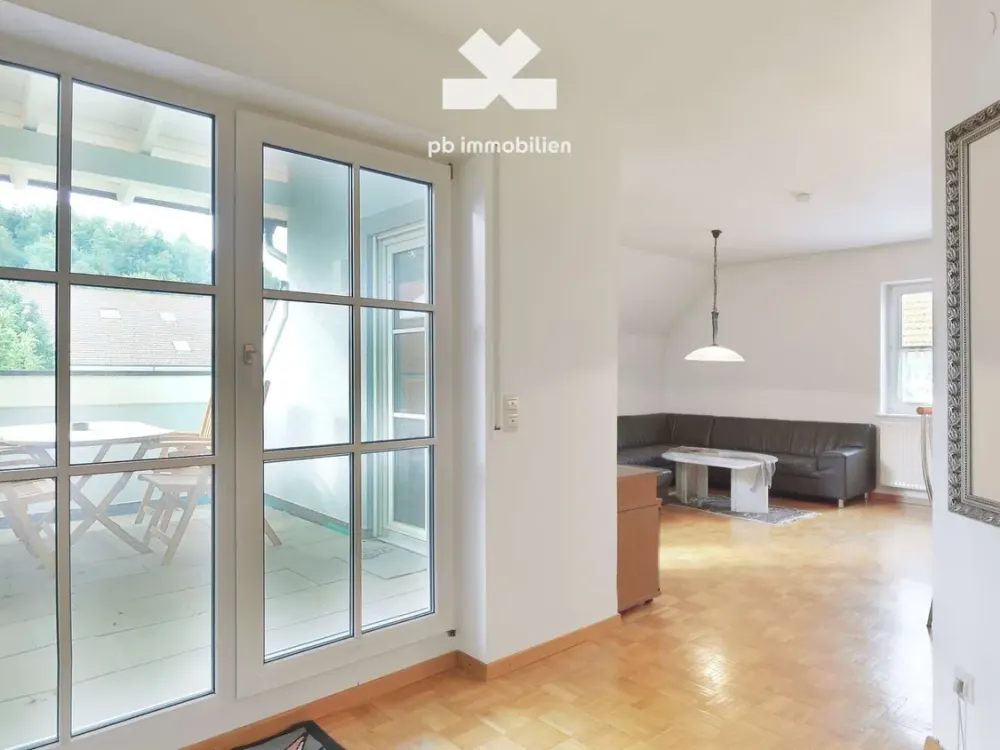 Spacious, Bright Maisonette Apartment - 360° Virtual Tour