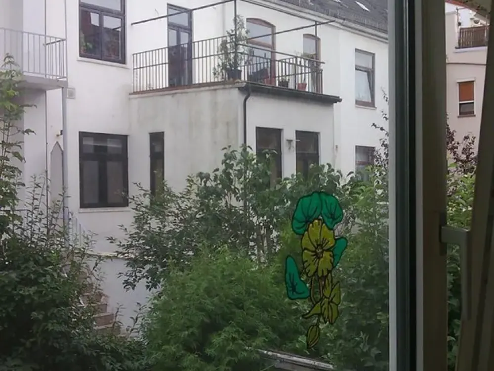 2-person shared flat centrally located in the Viertel, Raised ground floor, available from 01.07 - both rooms free