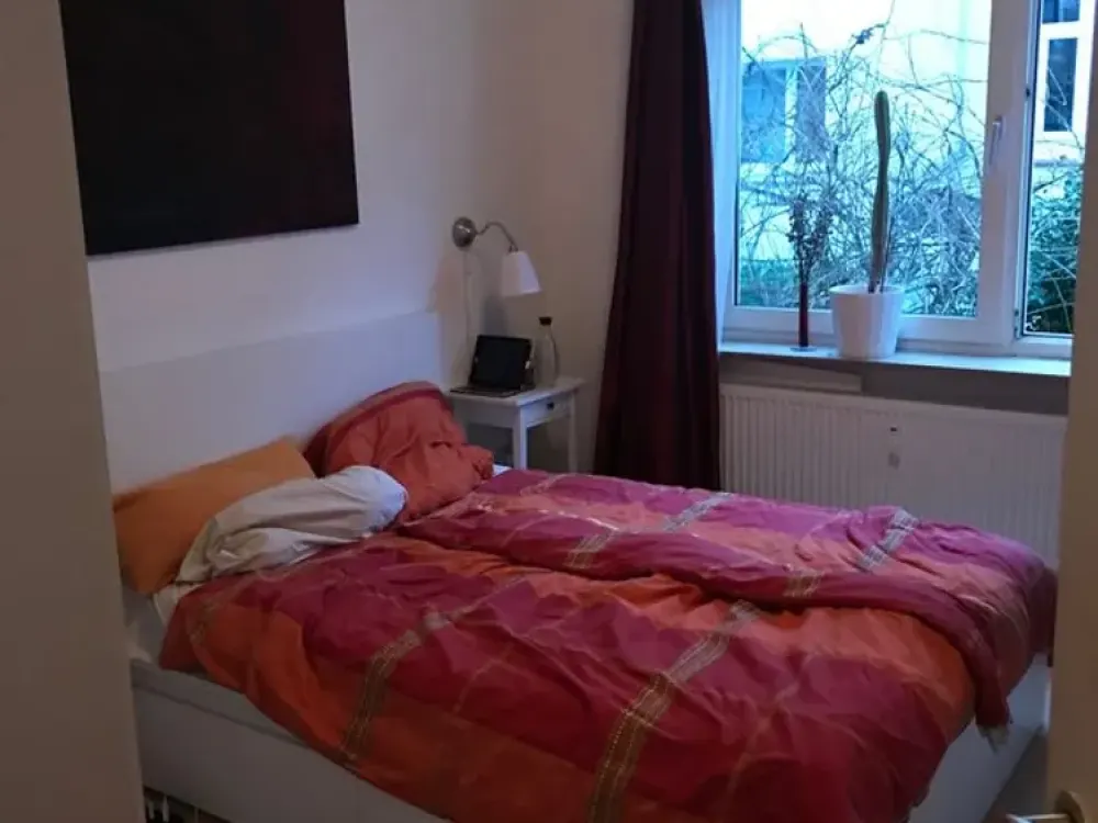 2-person shared flat centrally located in the Viertel, Raised ground floor, available from 01.07 - both rooms free