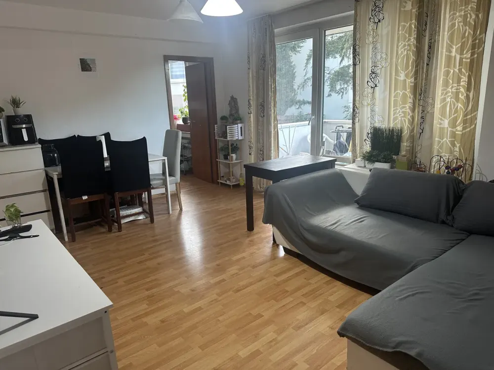 2-Zimmer-Wohnung mit Balkon in Düsseldorf-Mörsenbroich