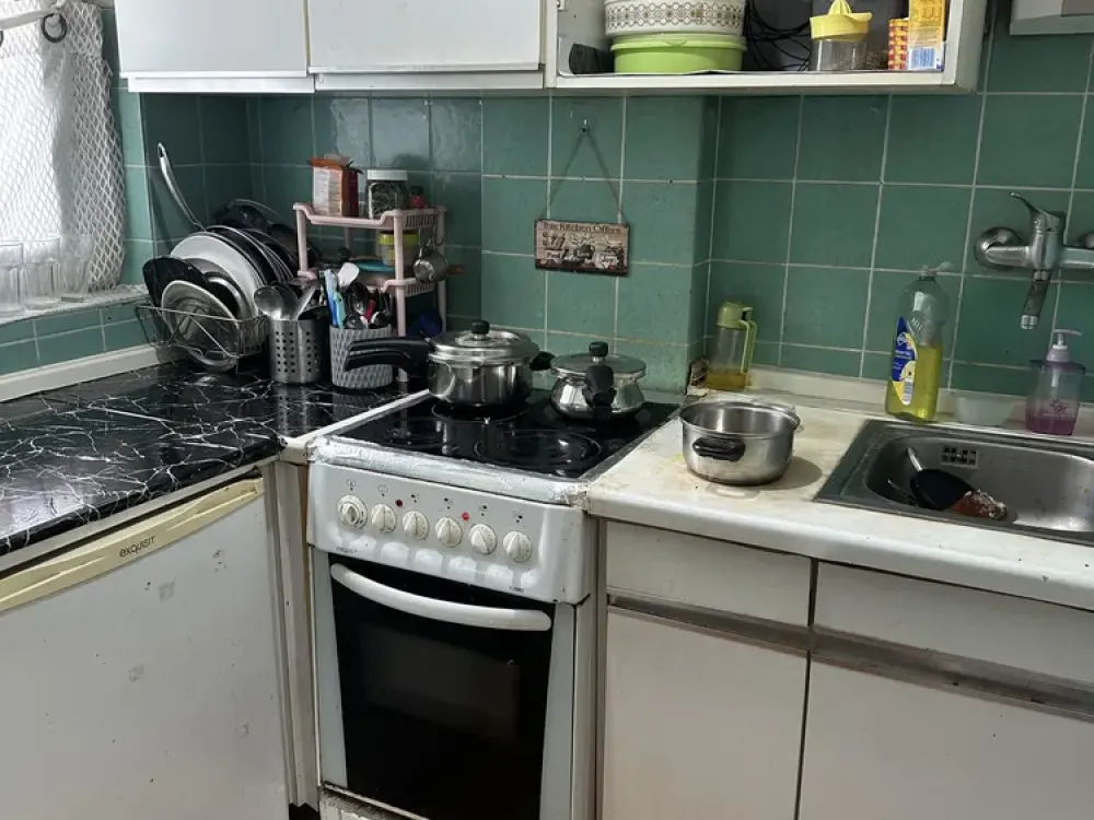 2-Zimmer-Wohnung mit Balkon in Düsseldorf-Mörsenbroich