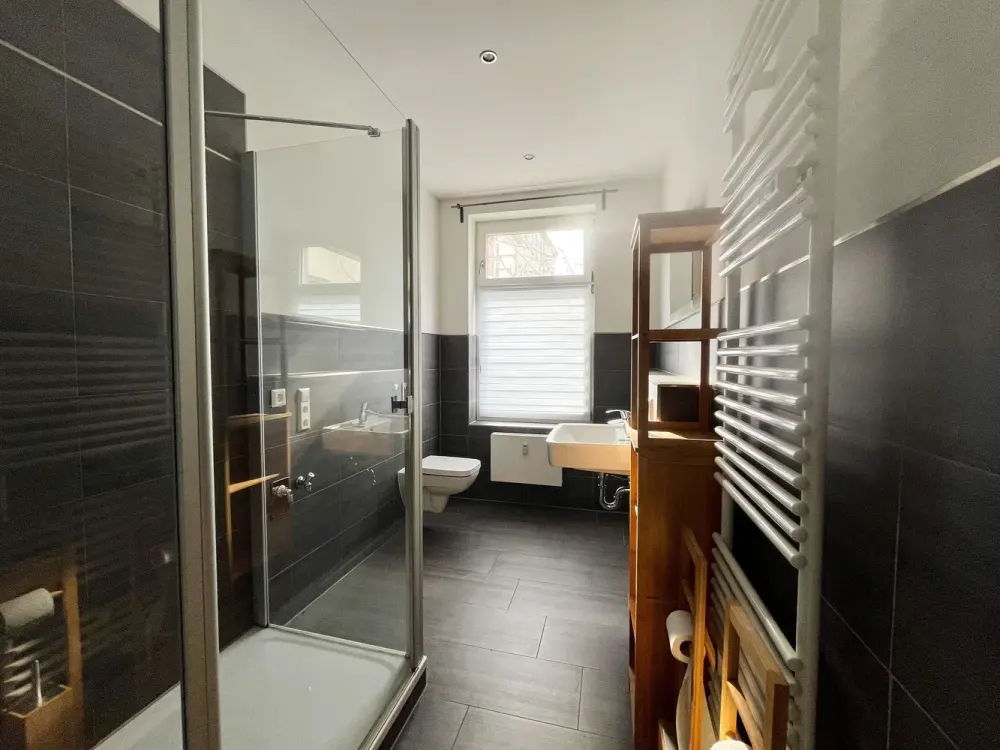 Helle 3-Zimmer-Wohnung mit moderner Ausstattung in Leipzig-Kurt-Schumacher-Straße