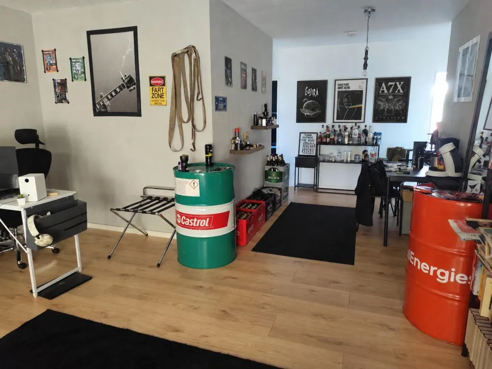 Möblierte 2 Zimmer 75 qm Wohnung mit Garten