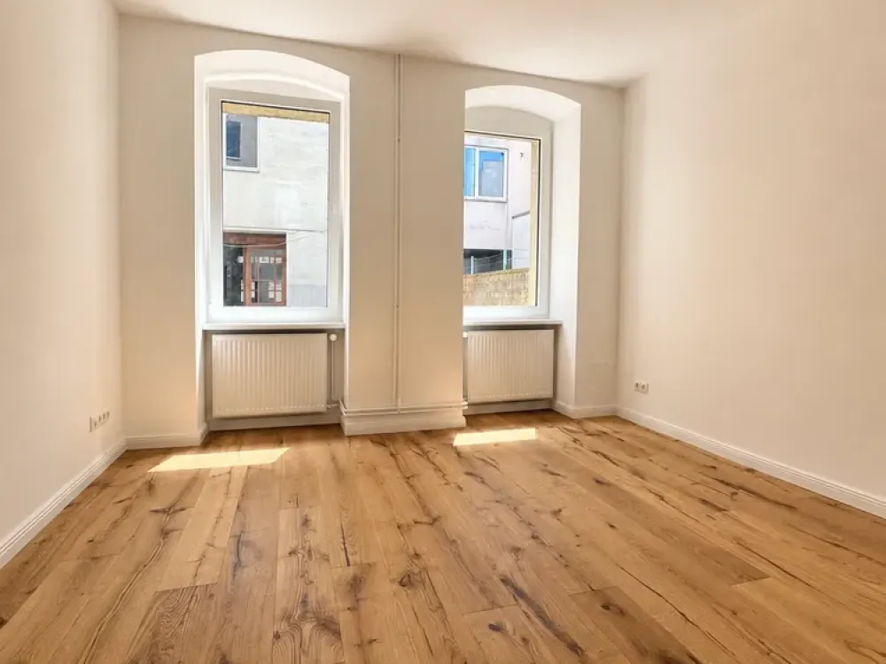 2 Zimmer mit offener Wohnküche und eigener Terrasse