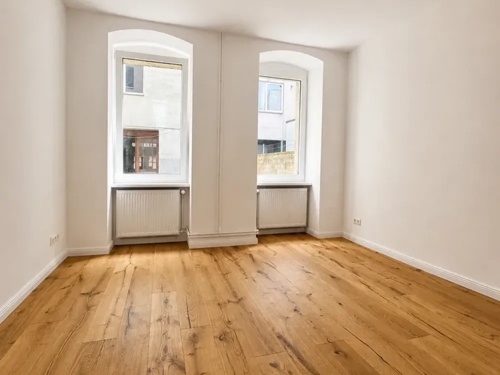 2 Zimmer mit offener Wohnküche und eigener Terrasse