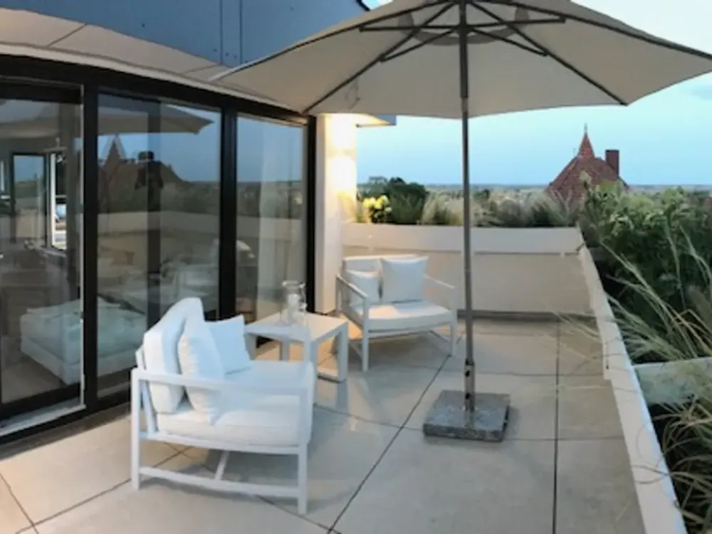 Design-Apartment, komplett möbliert mit traumhaften Dachterrassen