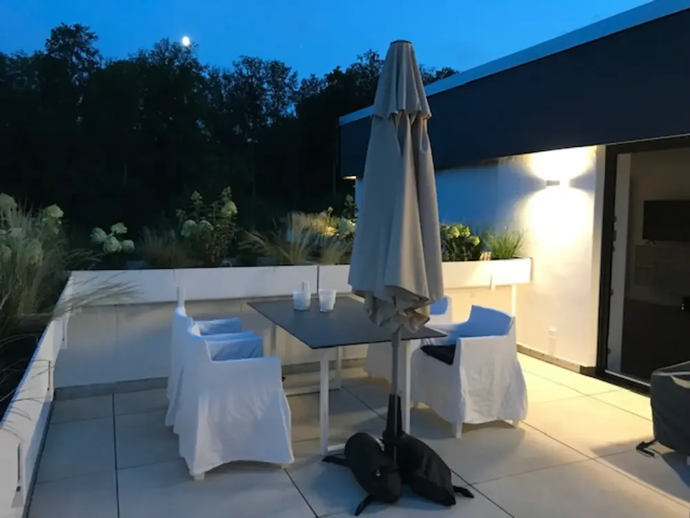 Design-Apartment, komplett möbliert mit traumhaften Dachterrassen