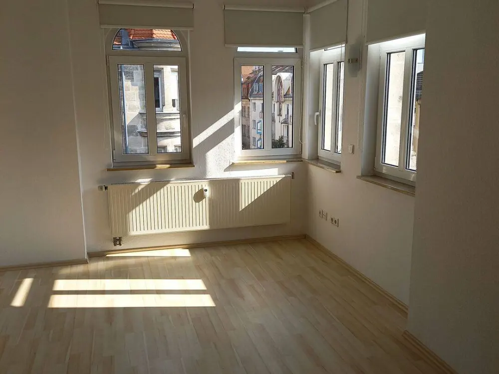 helle gemütliche Singlewohnung (EBK)