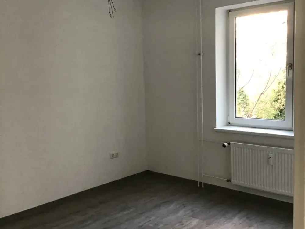 Renovierte 1-Zimmer-Single-Wohnung mit Einbauküche ab sofort frei
