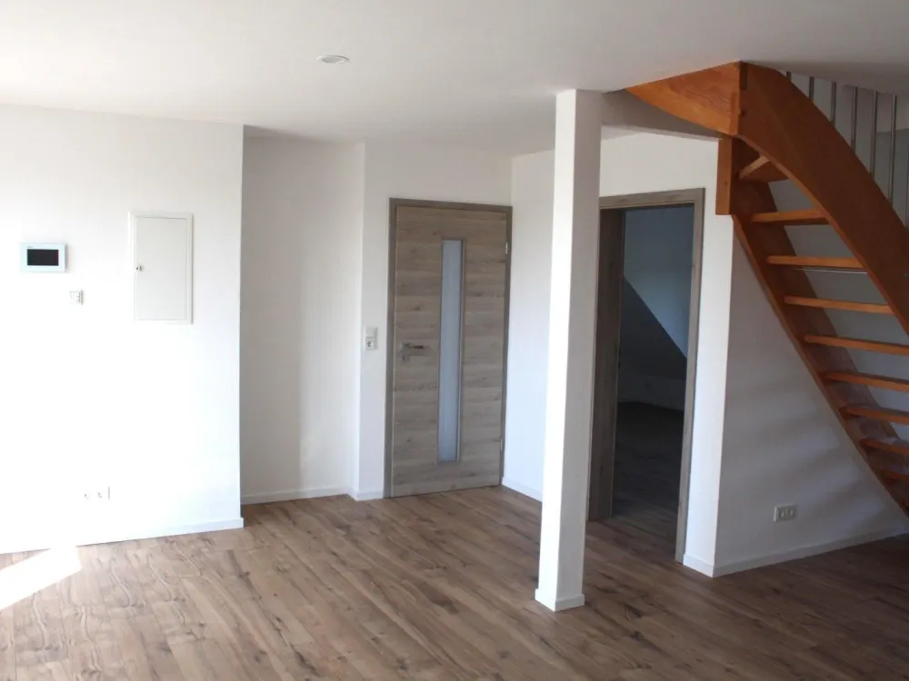 67 m² helle 2-ZKB-Dachgeschosswohnung + ca. 33 m² Spitzboden | EB