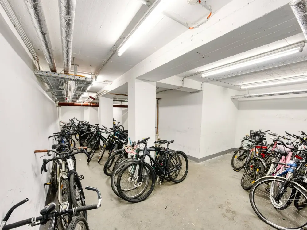 Moderne, neu möblierte 2-Zimmer-Wohnung in Frankfurt am Main - Ideal für Singles oder Paare