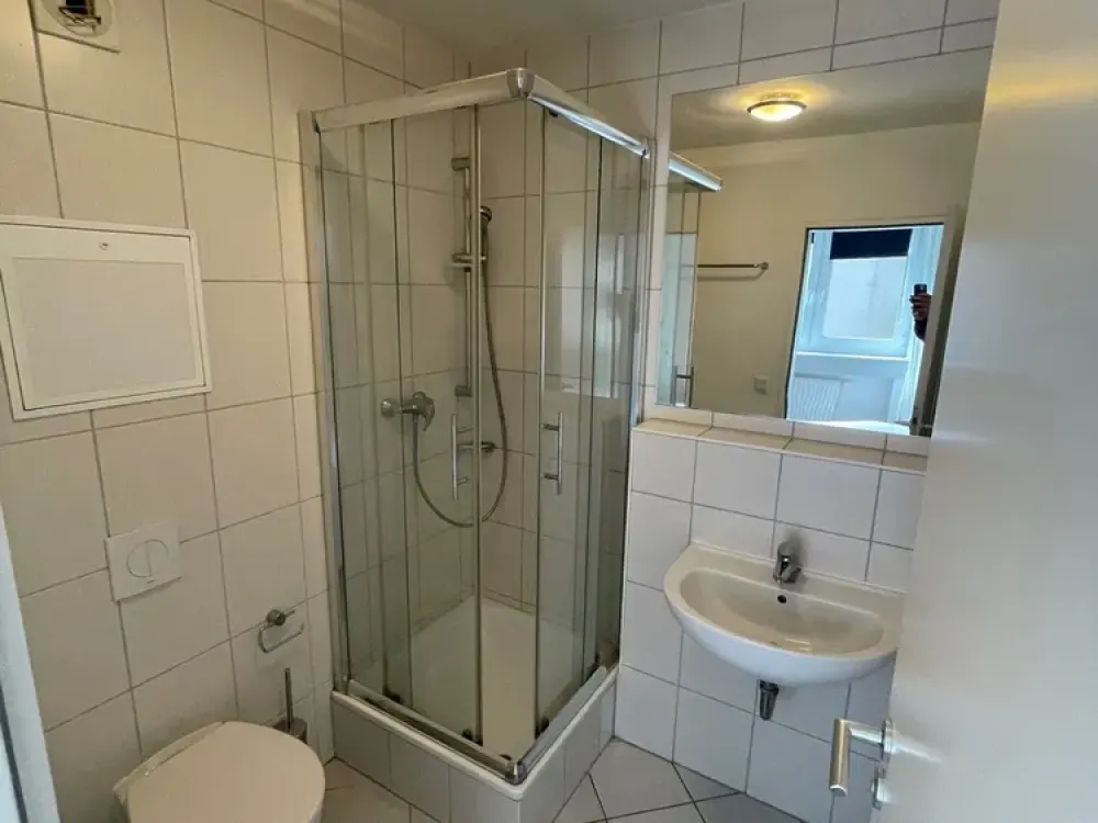 Moderne, neu möblierte 2-Zimmer-Wohnung in Frankfurt am Main - Ideal für Singles oder Paare