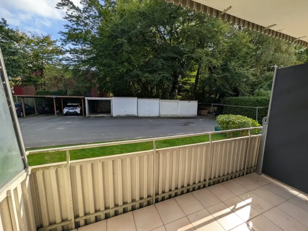 SOFORT FREI - Frisch sanierte Single-Wohnung mit EBK und Balkon