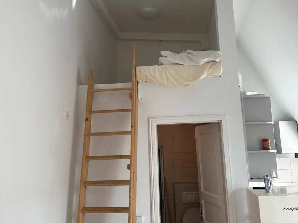 Wohnung zur vermieten in Berlin Charlottenburg ab Oktober