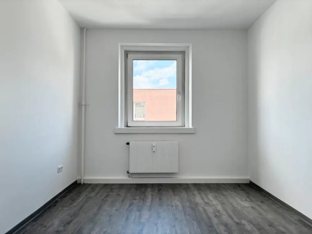 Renovierte und gut geschnittene 2-Zimmer-Wohnung ab sofort frei