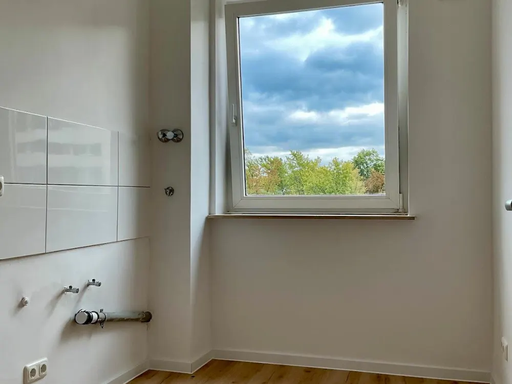 2-Room Apartment Seeks Tenant
