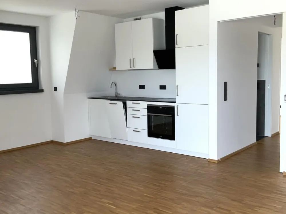 Hochwertige 2-Zimmer-Wohnung mit Loggia im Herzen der Äußeren Neustadt