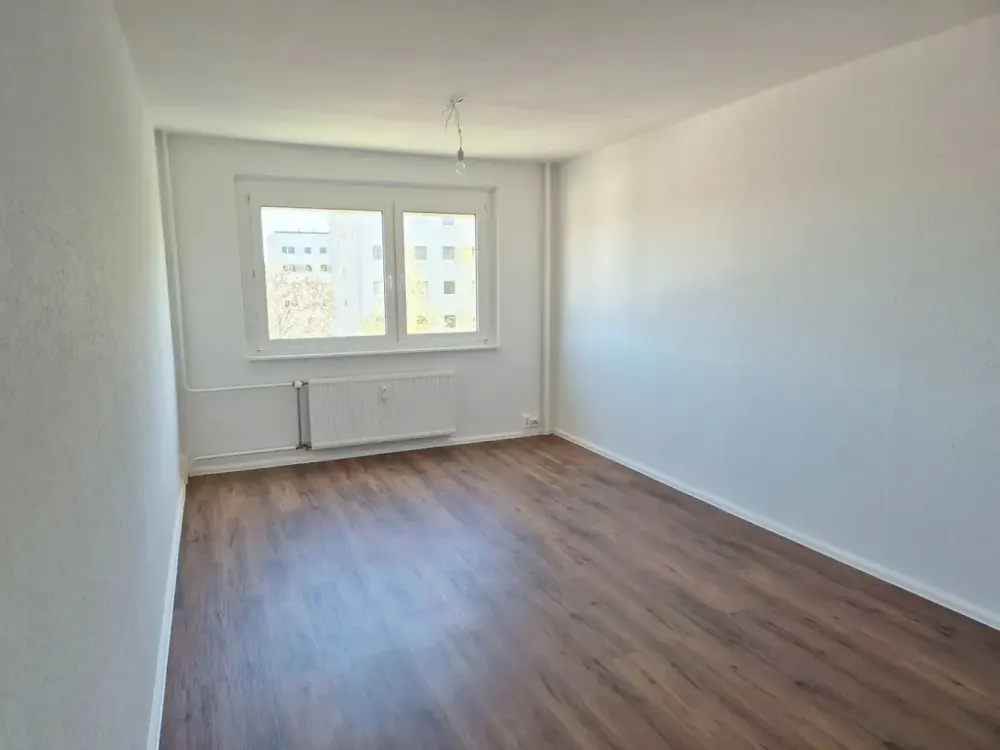 Sanierte 3-Raumwohnung im Erdgeschoss mit Keller in Leipzig-Thekla