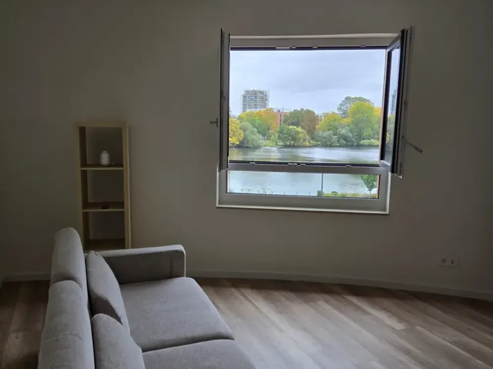 3 Zimmer Wohnung mit direktem Wasserblick an der Havel