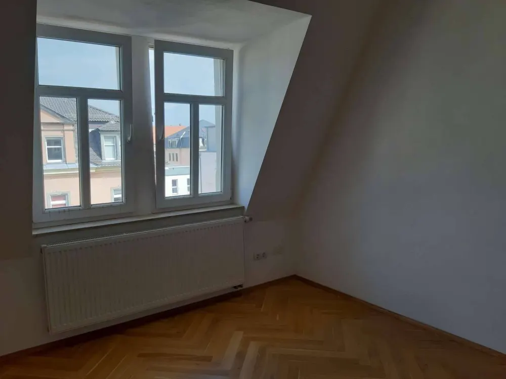 Erstbezug, attraktive,liebevoll komplett sanierte Altbauwohnung in Dresden!