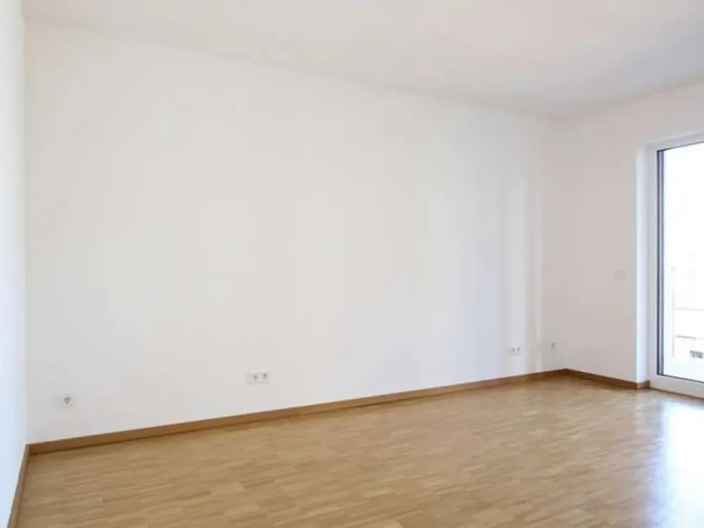 Wohnen am Westhafen: Helle 3-Zimmer-Wohnung mit Balkon & Loggia