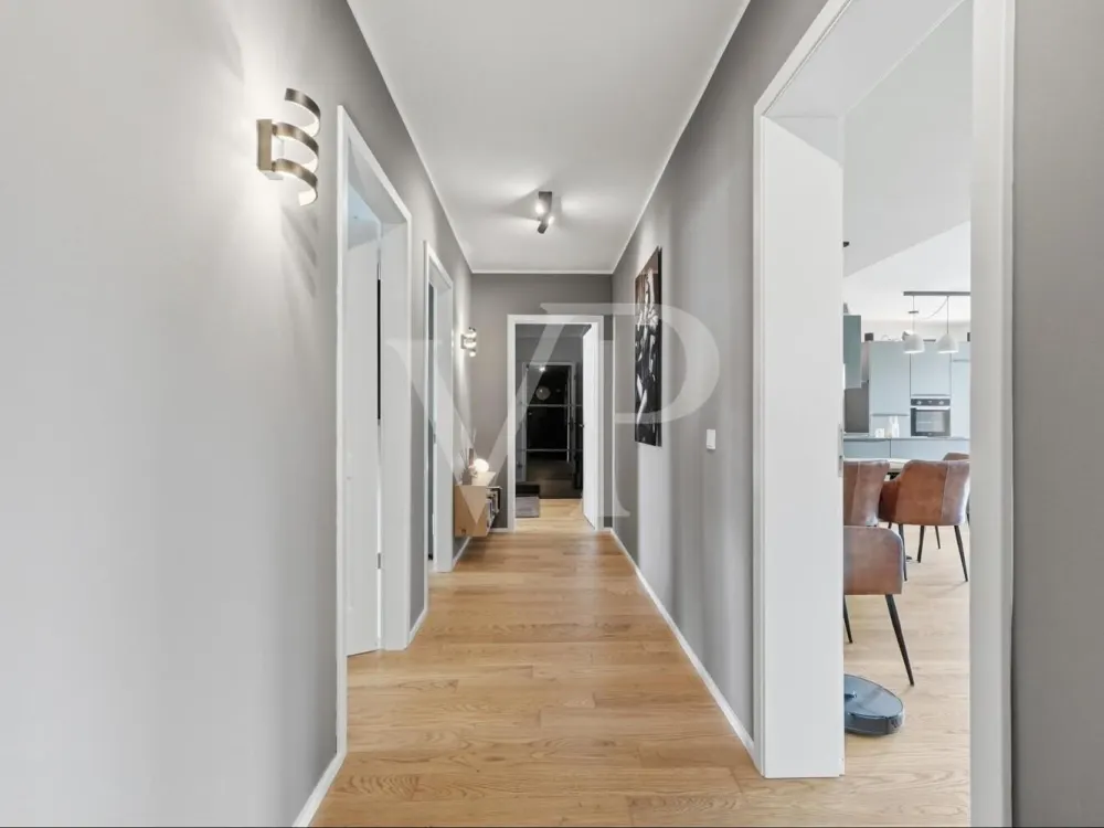 Modern 4-Room Apartment with High-End Features