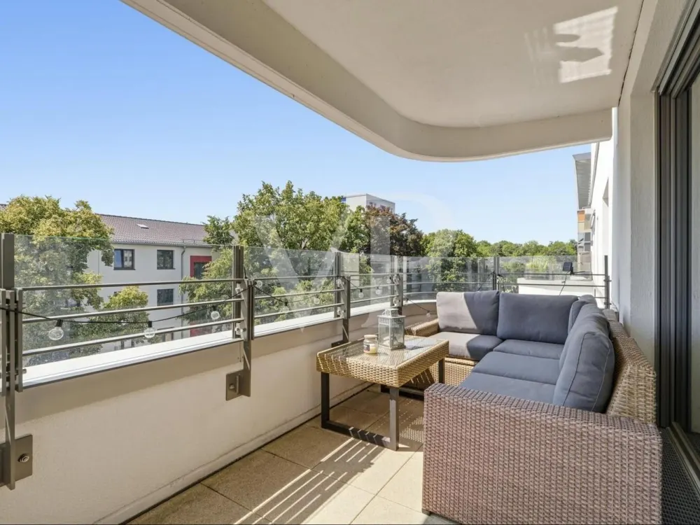 Modern 4-Room Apartment with High-End Features