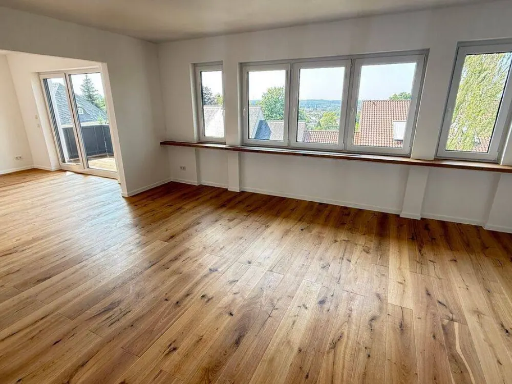 Erstbezug nach Kernsanierung! Luxus Wohnung in Bestlage von Saarbrücken mit Blick über die Stadt (ID2011348)