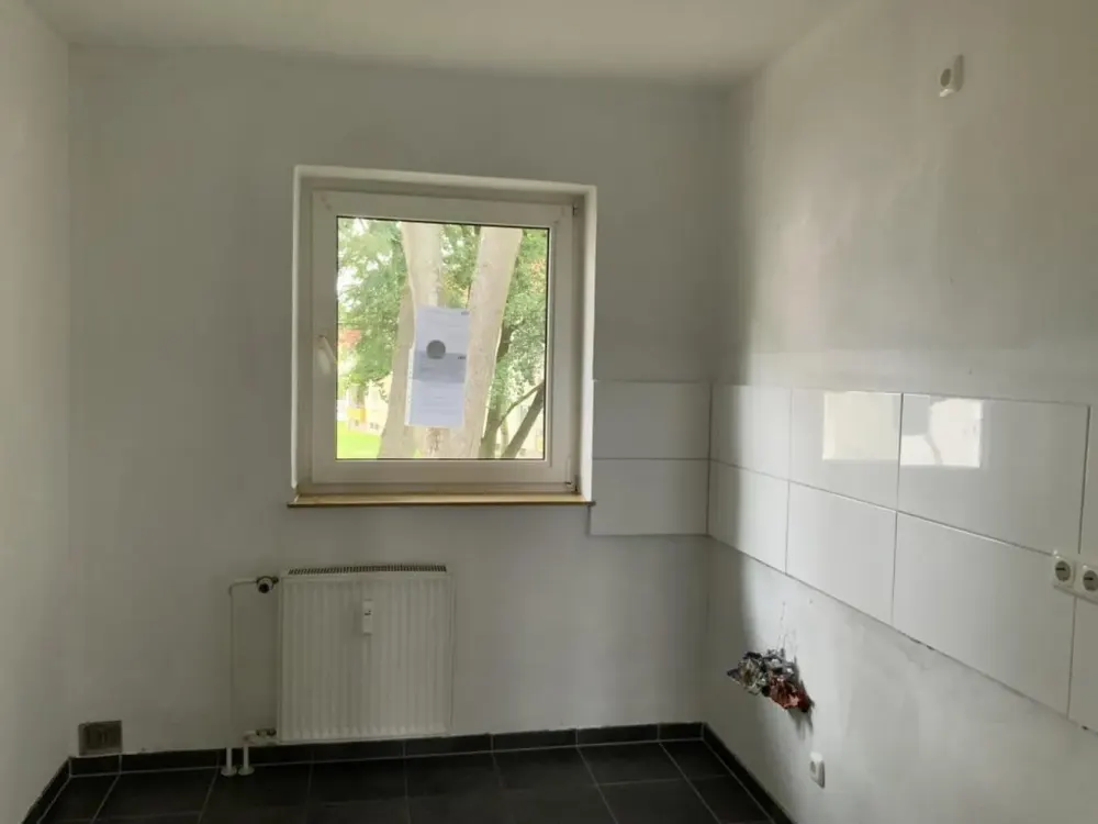 3-Zimmer-Wohnung in Kamen Methler - Balkon - Bad mit Dusche und Fenster