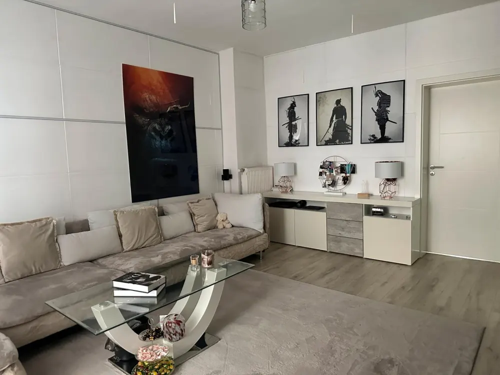 AUSSCHLIESSLICH TAUSCHWOHNUNG !! (min. 3 Zimmer)