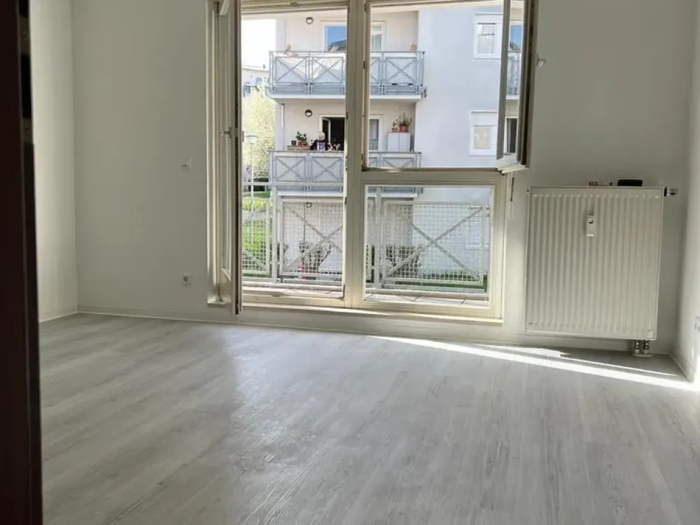 Schöne helle 2-Zimmer Wohnung mit Balkon, zentrumsnah