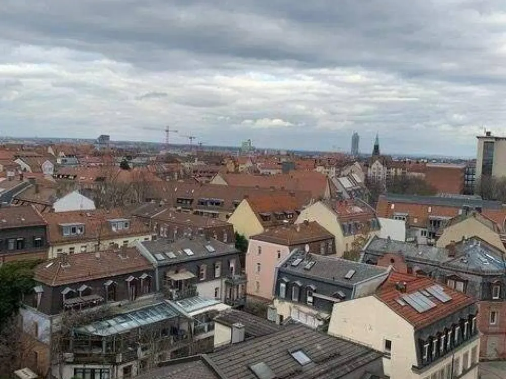 Südstadtliebhaber aufgepasst! Exklusive 4 Zimmer Maisonette Wohnung Nbg.