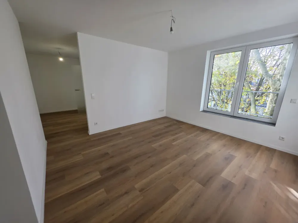 Traumhafte Maisonette-Wohnung mit großzügigen Terrassen in Düsseldorf-Heerdt