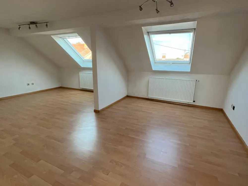 Dachgeschoss Wohnung Neunkirchen Steinwaldstr