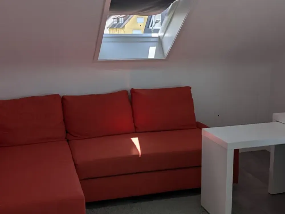 Top 2 Zimmer DG Wohnung Stuttgart Vaihingen EBK&Garten
