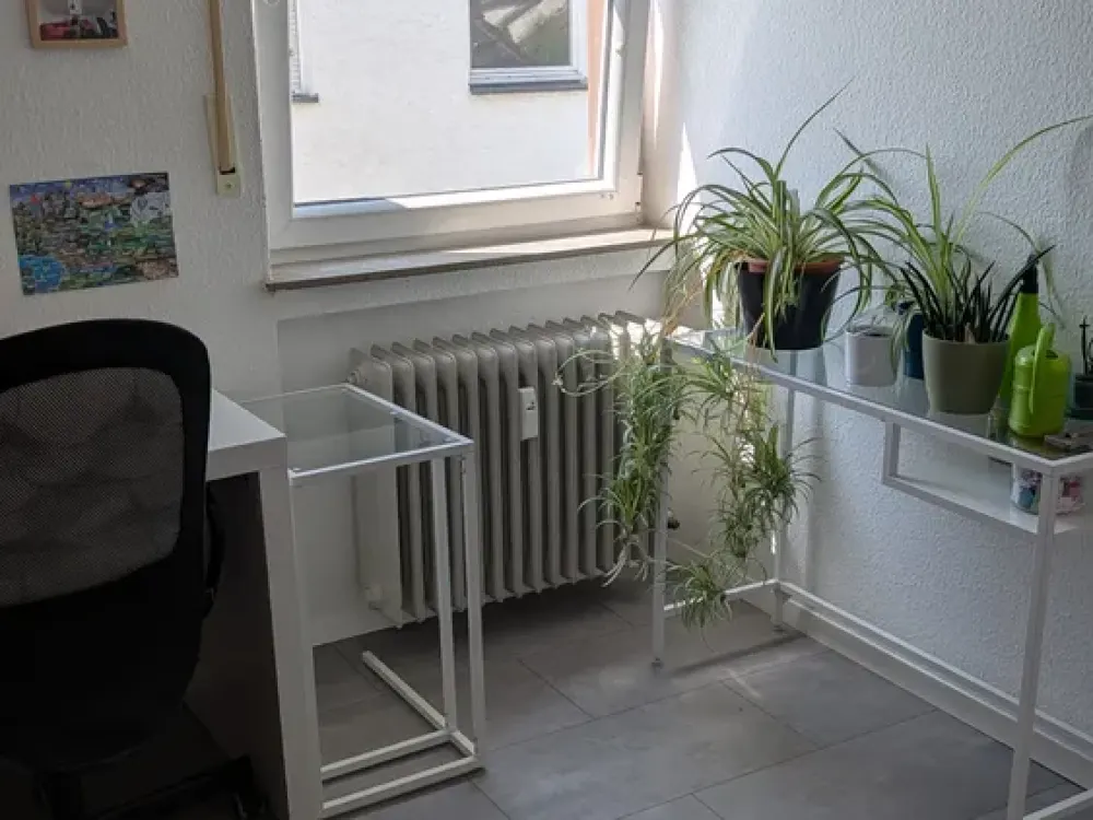 Top 2 Zimmer DG Wohnung Stuttgart Vaihingen EBK&Garten