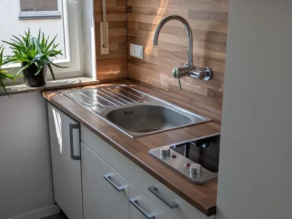 Top 2 Zimmer DG Wohnung Stuttgart Vaihingen EBK&Garten